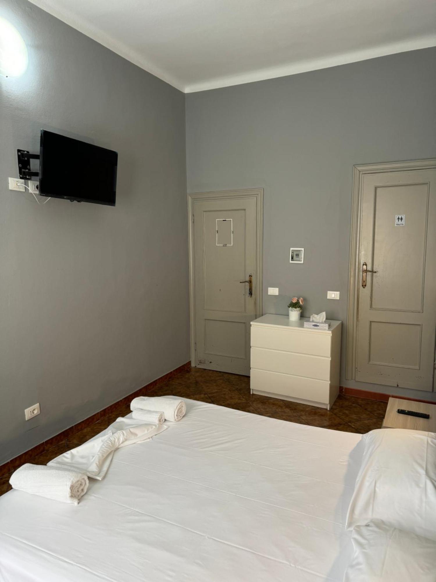 Crown Guest House Pisa Eksteriør billede